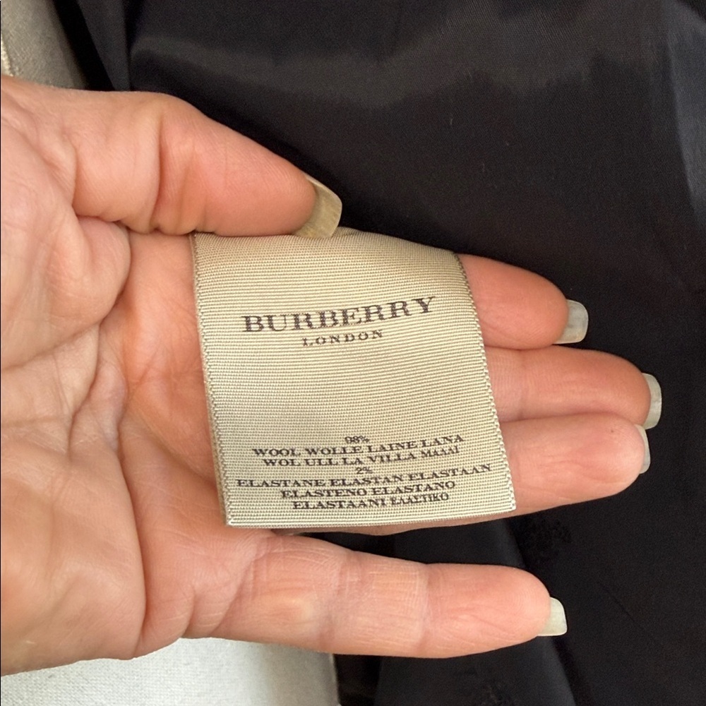 Burberry Size 6 Classic Black Women's Blazer - Picture 13 of 16